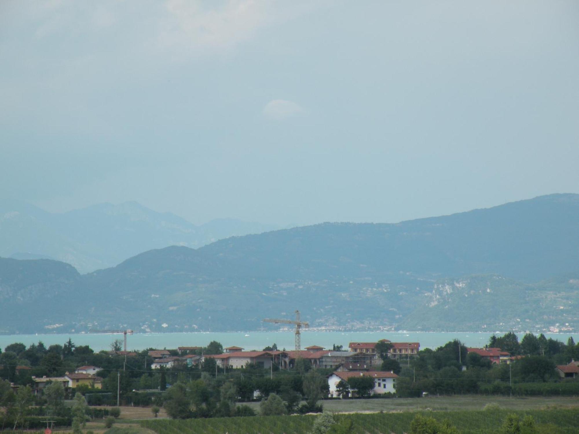 Sweet Life Bed & Breakfast Peschiera del Garda Exterior foto